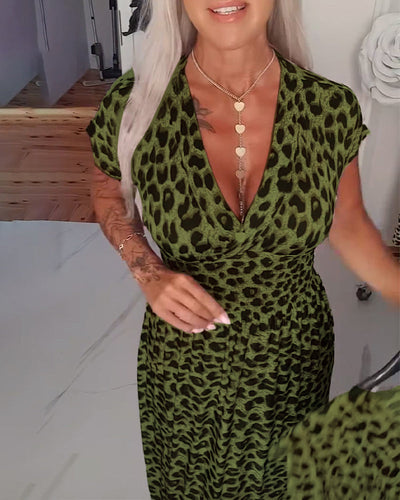 Camila – Vestido Largo Elegante con Estampado de Leopardo y Escote en V