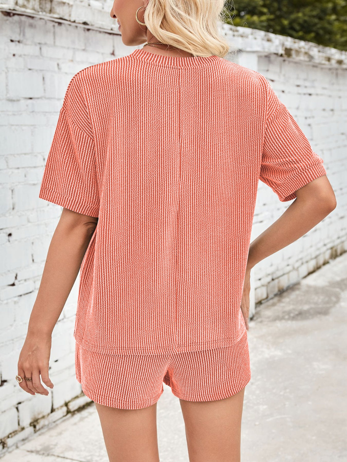 Lucía – Conjunto de Loungewear en Tejido Canalé Súper Cómodo