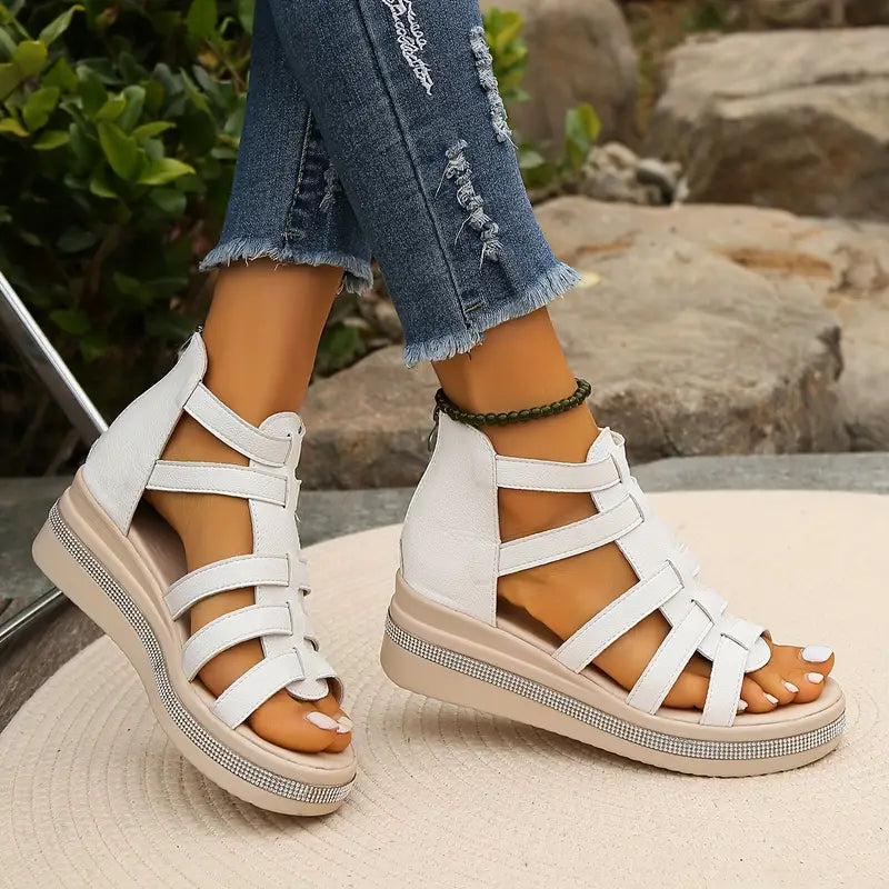 CHLOE | Sandalias de cuña elegantes